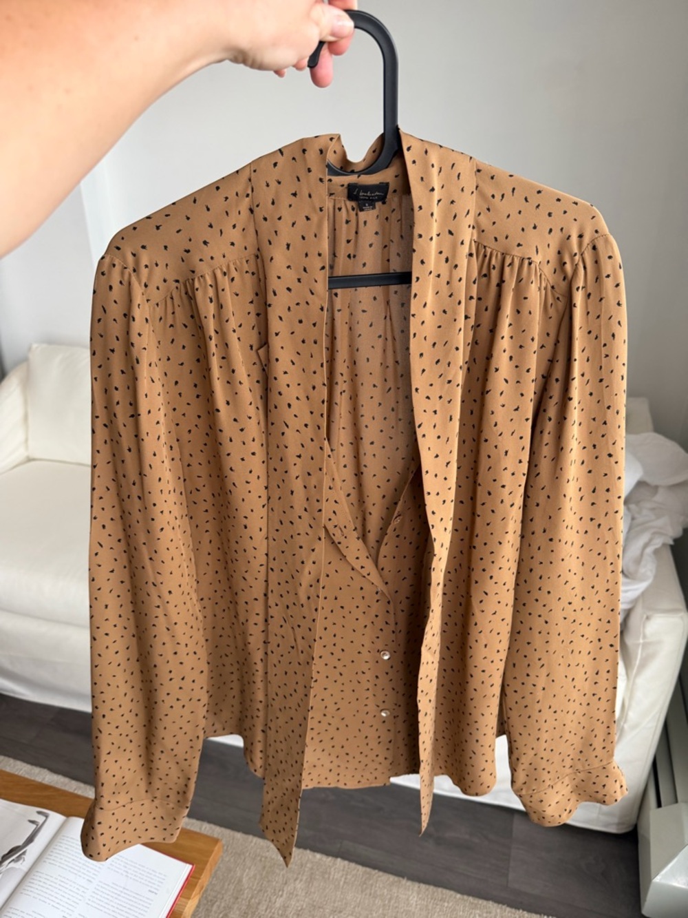 Vintage Aritzia 100% silk blouse